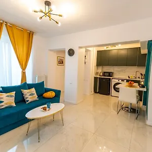 Bellevue Apartment