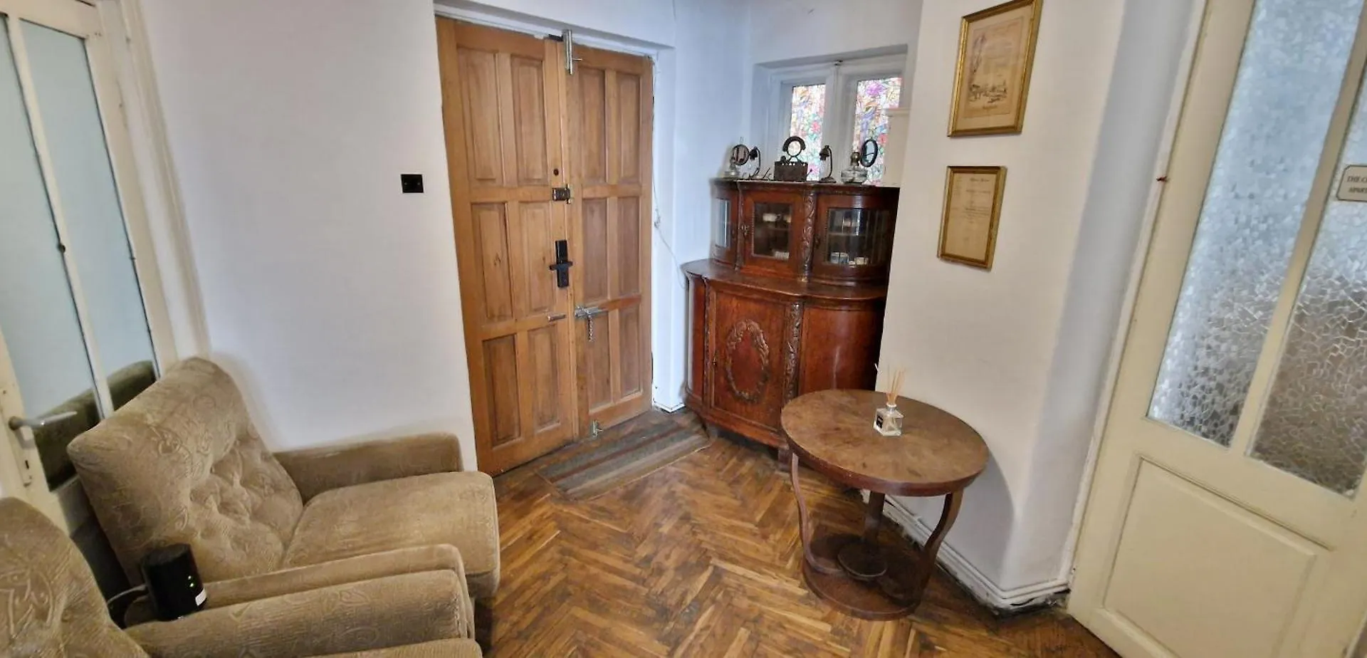 Domum - The Comunist Apartment Bucharest